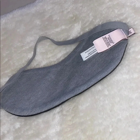 Victoria’s  Secret Ultra Soft Sleep Eye Mask/Cover - Picture 1 of 8
